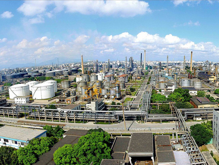 茂名市長業化工廠
